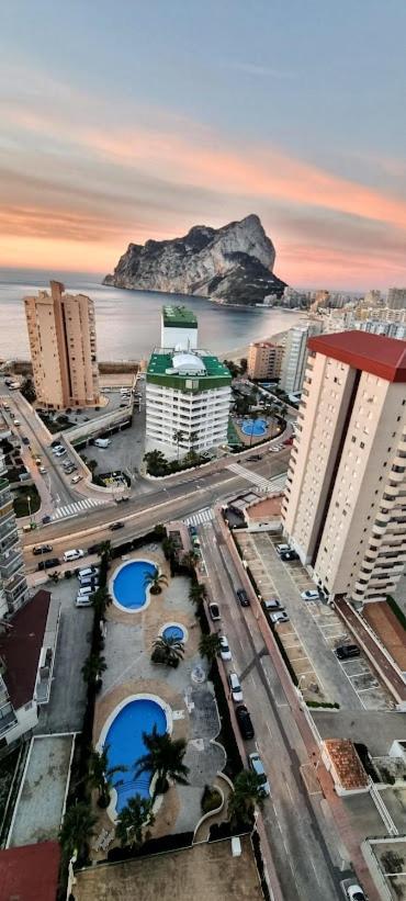 Esmeralda Suites Sunrise Con Piscina Calp Exterior foto