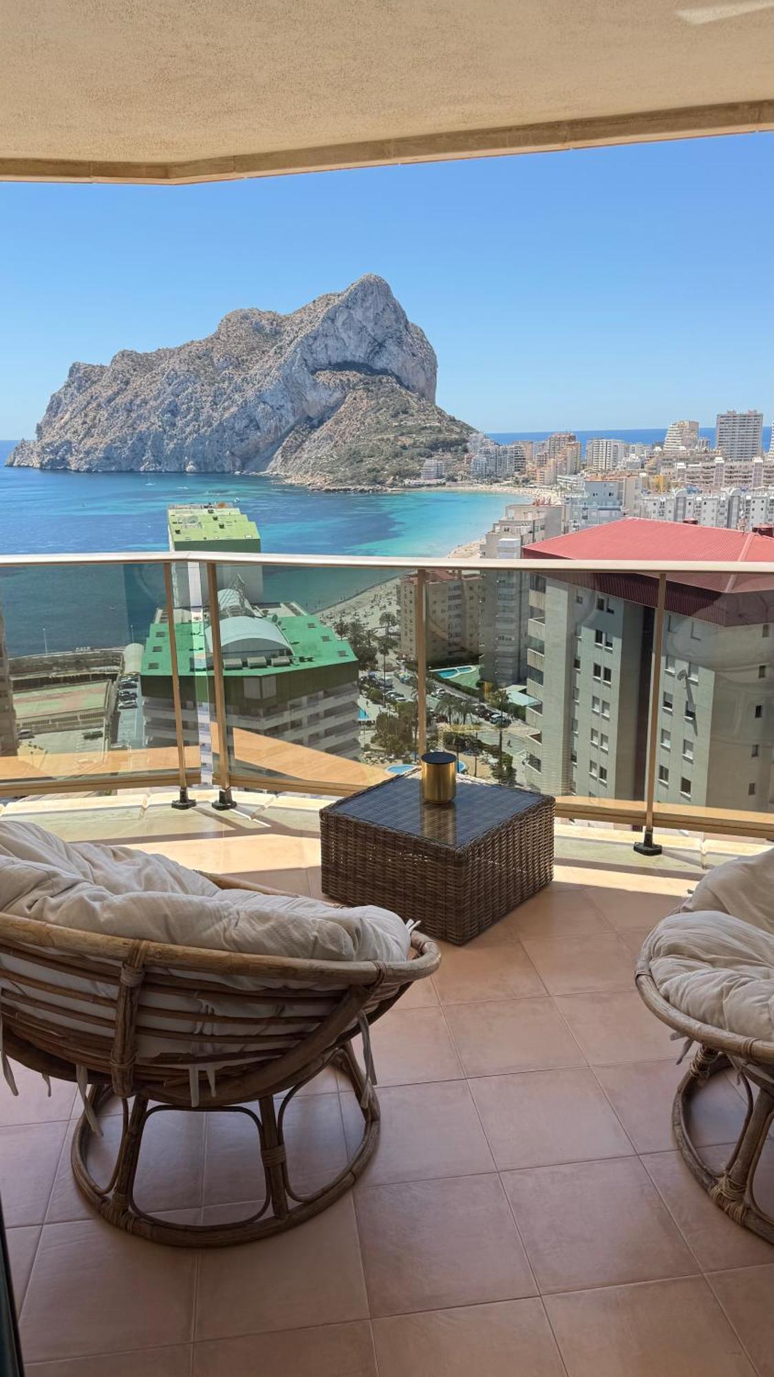 Esmeralda Suites Sunrise Con Piscina Calp Exterior foto